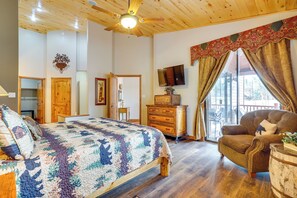 3 bedrooms, iron/ironing board, internet, bed sheets