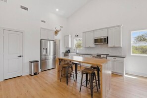 Private kitchen - Newly built Barndo 3-bedroom 2 bath on 10 acres in Breckenridge Texas (Breckenridge)