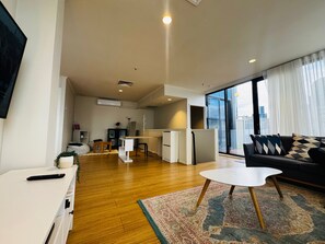 Interior - Modern 2BR CBD Apartment w/ Balcony Views of Yarra River & Highrises (Docklands)