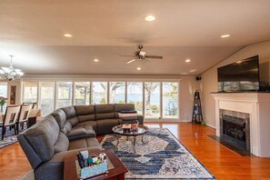 TV - Sunset Point at Greers Ferry Lake! (Heber Springs)