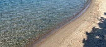 Sandy Shore House - 3 bedroom, 2.5 bath home