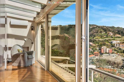 For your holidays in La Spezia we present you Villa Bianca!Located on a hill with a private pool and an enchanted view on the city, it's the perfect choice to dive into the relaxation and fully enjoy your holidays.With bright rooms, elegant furniture and