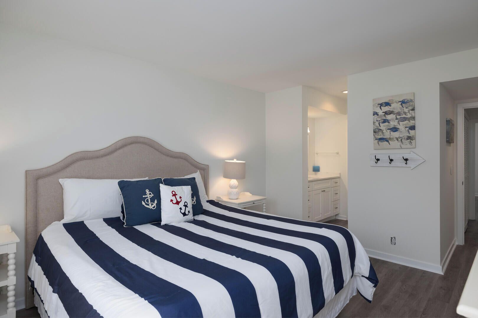 Iron/ironing board, free WiFi, bed sheets