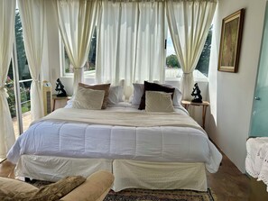 2 chambres, fer et planche à repasser, Wi-Fi gratuit, draps fournis