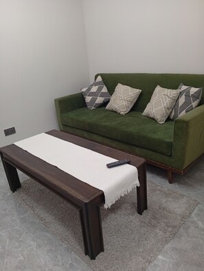Living area - Cozy vibes homes (Nairobi)