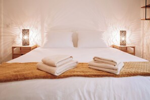 7 bedrooms, iron/ironing board, free WiFi, bed sheets - Exceptional residence 1h15 from Paris, with padel court, swimming pool, 15 pers. (Courteilles)