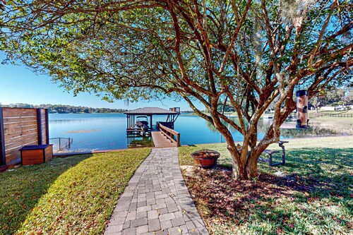 Escape the Heat! Lakefront Paradise in Mount Dora
