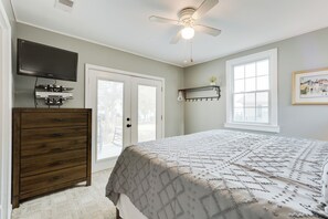 2 habitaciones, tabla de planchar con plancha, cuna de viaje y internet