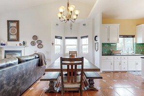 Interior - Hot Tub & Expansive Views: Copperopolis Mtn Home (Copperopolis)