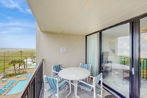 Outdoor dining - 2BR w/ Luxury Resort Perks: Suntide III - Unit 507 (South Padre Island)