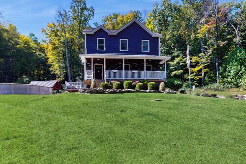 Studio w/ Private Pool & Fire Pit, Dogs OK