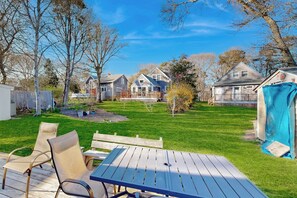 Outdoor dining - Charming 3BR Cottage Near the Beach w/ Deck (Oak Bluffs)