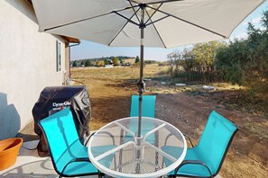 Outdoor dining - 'Under the Rye Sky' New-Build Home Near Trails! (Rye)