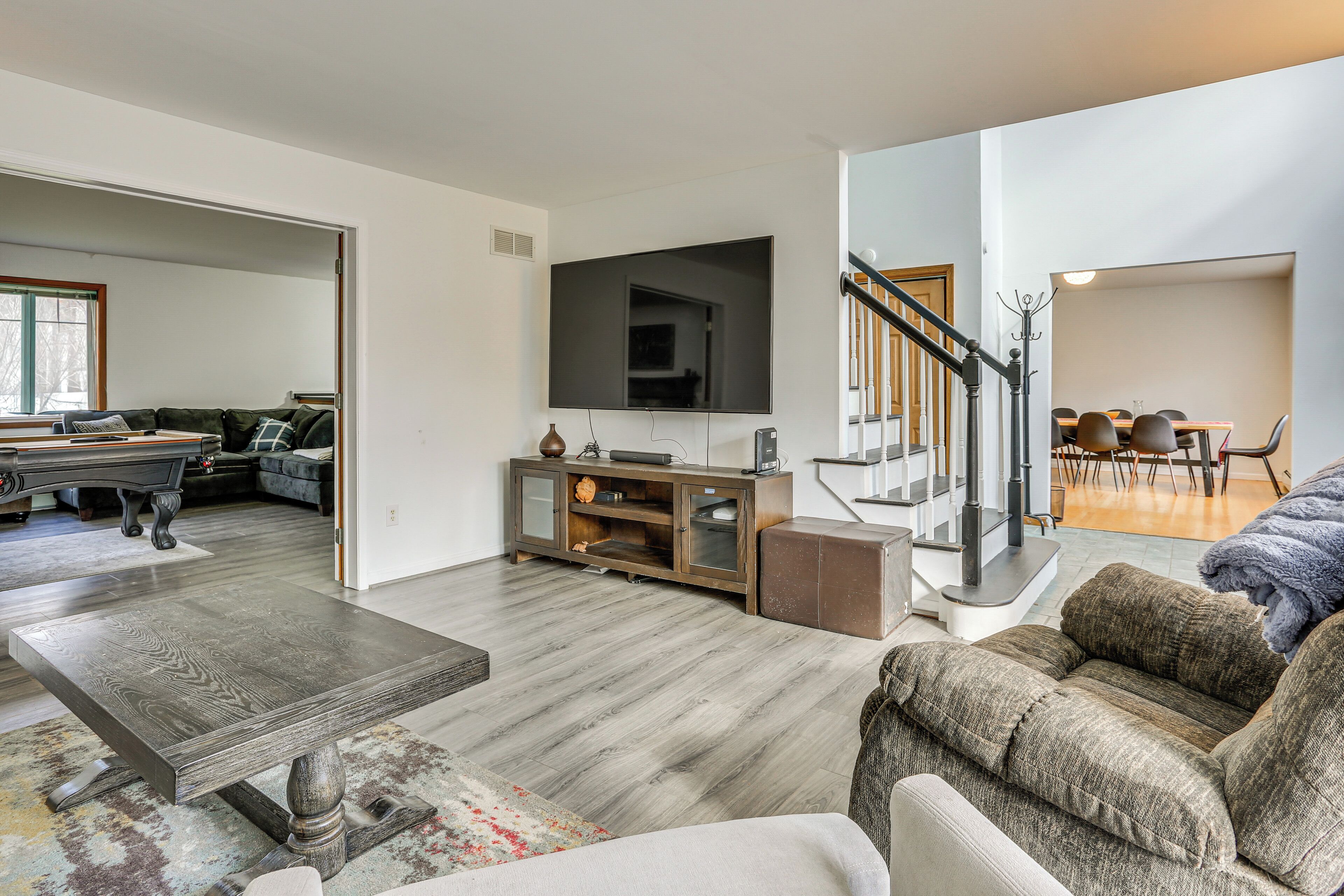 House (4 Bedrooms) | Interior