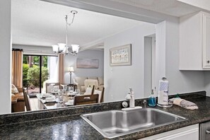 Interior - Poolside Ground Floor Villa w/Tennis /Pickleball- Walk to Beach & Coligny Plaza! (Hilton Head Island)