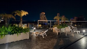 Unclassified image, 5 of 17, button - Modern 2 Bedroom Condo in Pratumnak (Muang Pattaya)