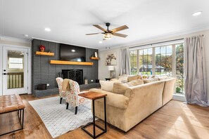 Smart TV - Lake Norman Farmstead Retreat + Fire Pit (Sherrills Ford)