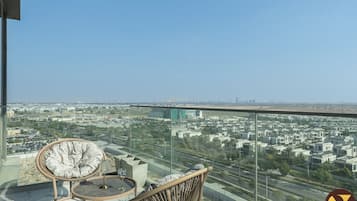 Luksusleilighet, balkong, byutsikt | Utsikt fra balkong