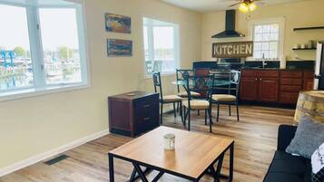 House | 1 bedroom