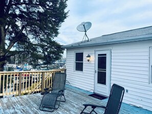 Apartment - Waterfront Views With King Bed in Solomons Island (Solomons)