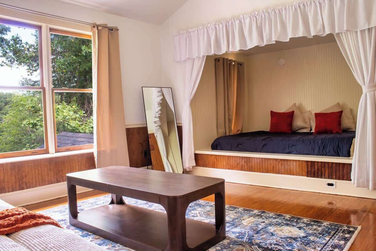 4 عدّة غرف نوم