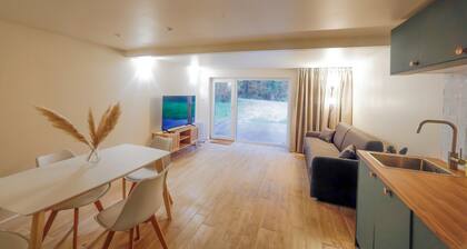 Beautiful 2-bedroom house in serene Valencisse perfect for relaxing stays