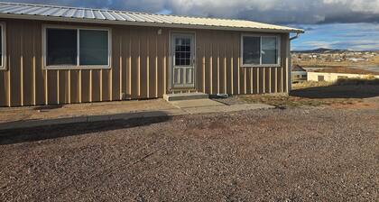 Lovely 1-bedroom studio in Hanna perfect for a relaxing getaway