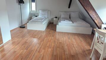 Fer et planche à repasser, Wi-Fi, draps fournis