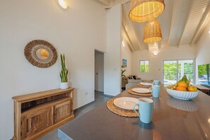 Dining - Casa Surf La Vie - Pool & BBQ by LUCHA (Papaya)