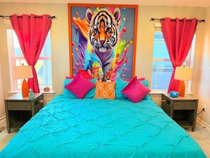 مكتب ومكواة/لوح كي وواي فاي مجانًا وملاءات أسرّة