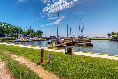 Lake Livingston Hideaway: Peaceful Waterfront Home