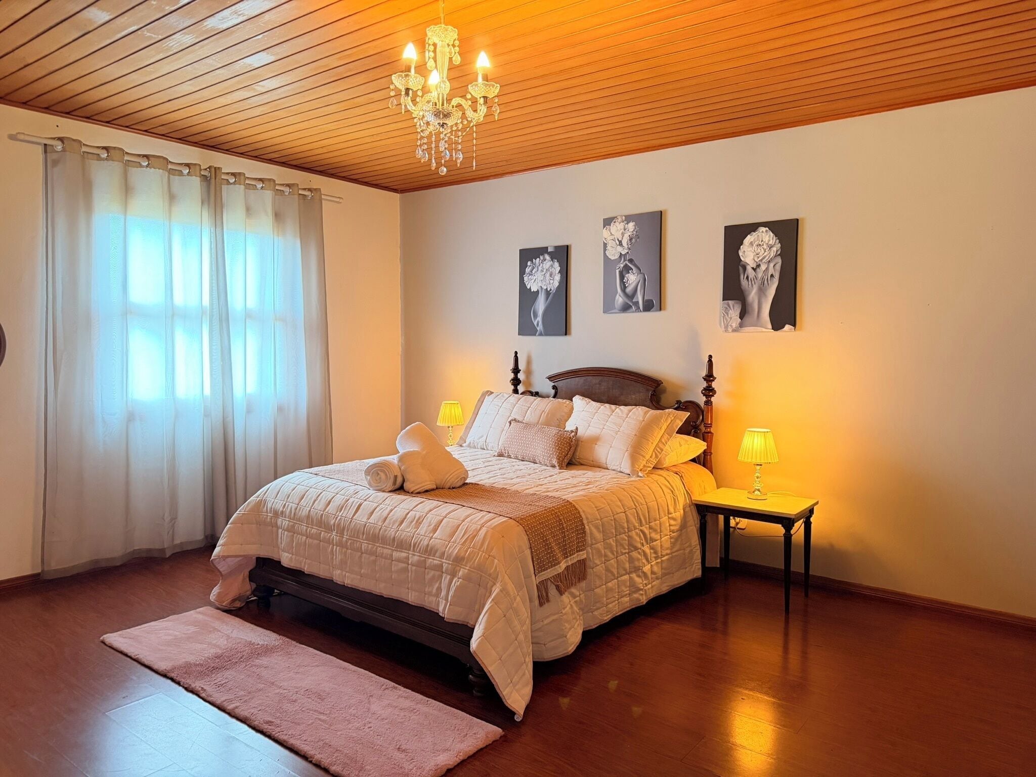 尊榮套房, 陽台, 山景 | 迷你吧、熨斗/熨衣板、免費無線上網