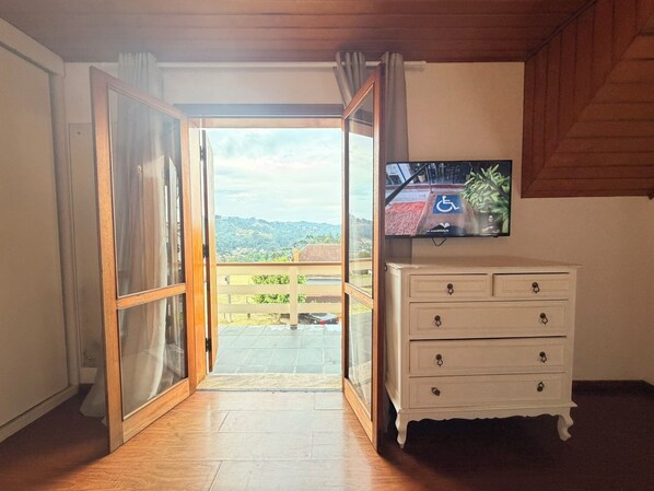 Premium Suite, Balcony, Mountain View | Terrace/patio