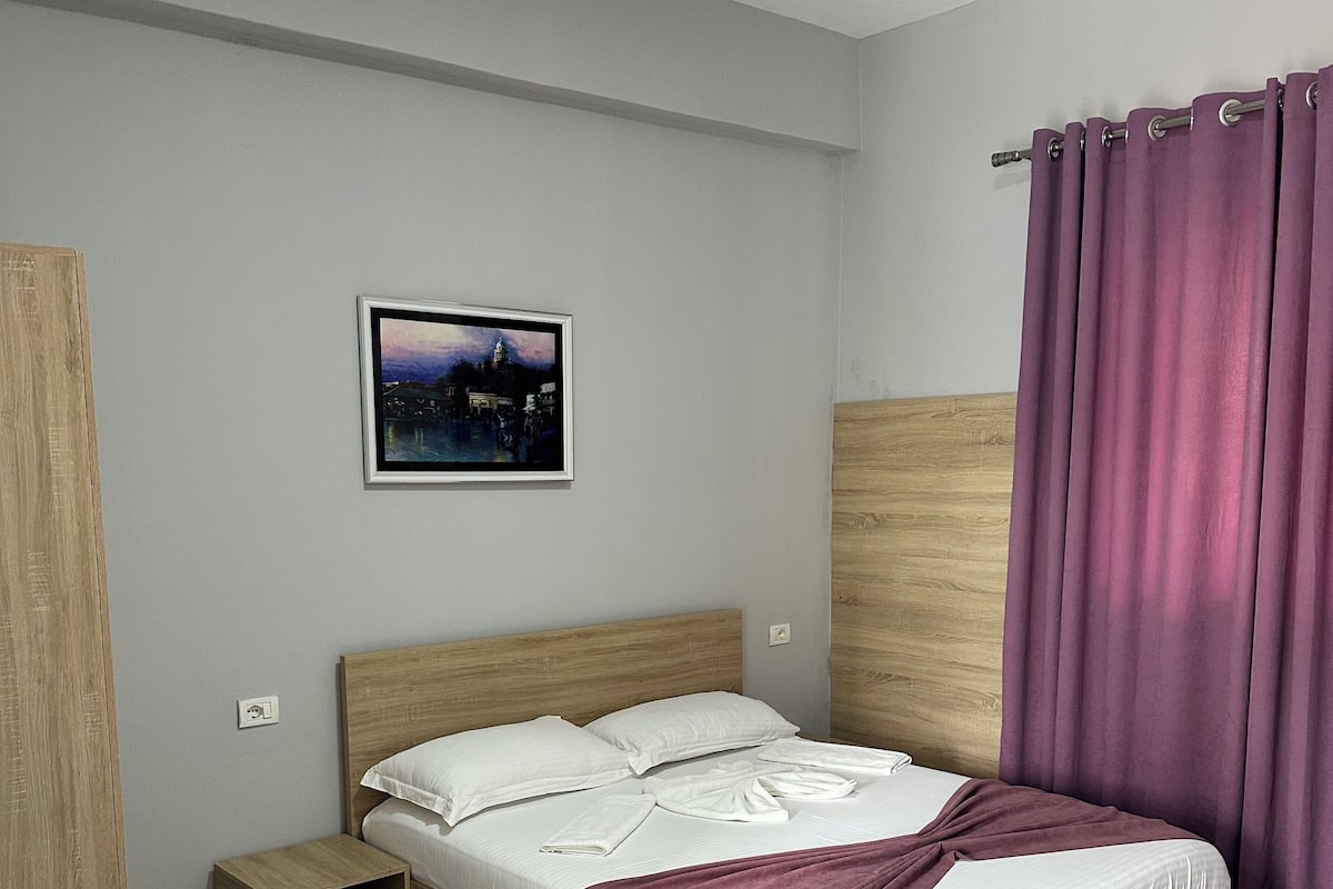 In-room safe, free WiFi