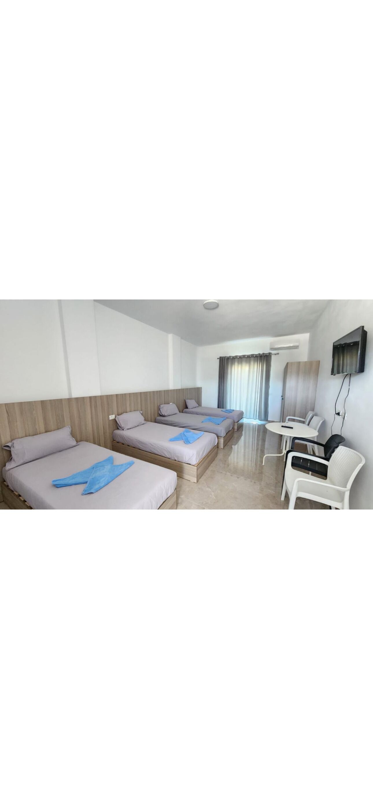 高級寢具、羽絨被、記憶床墊、筆電工作空間