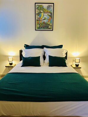 Vil·la, amb bany privat, vistes al jardí (appartement indépendant) | Planxa i posts de planxar, wifi gratuïta i roba de llit 