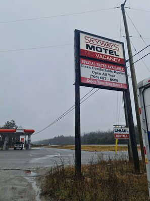 واجهة المنشأة