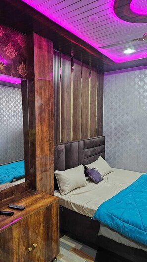 Habitación estándar | Espacio para trabajar con laptop, camas extra y wifi gratis 