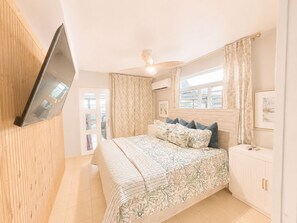 10 Schlafzimmer, Bügeleisen/Bügelbrett, Reisekinderbett