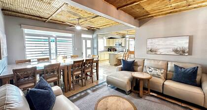 Spacious Oceanfront Home on the Beach 10 mins away from Rincón & Aguadilla | Swimming Pool