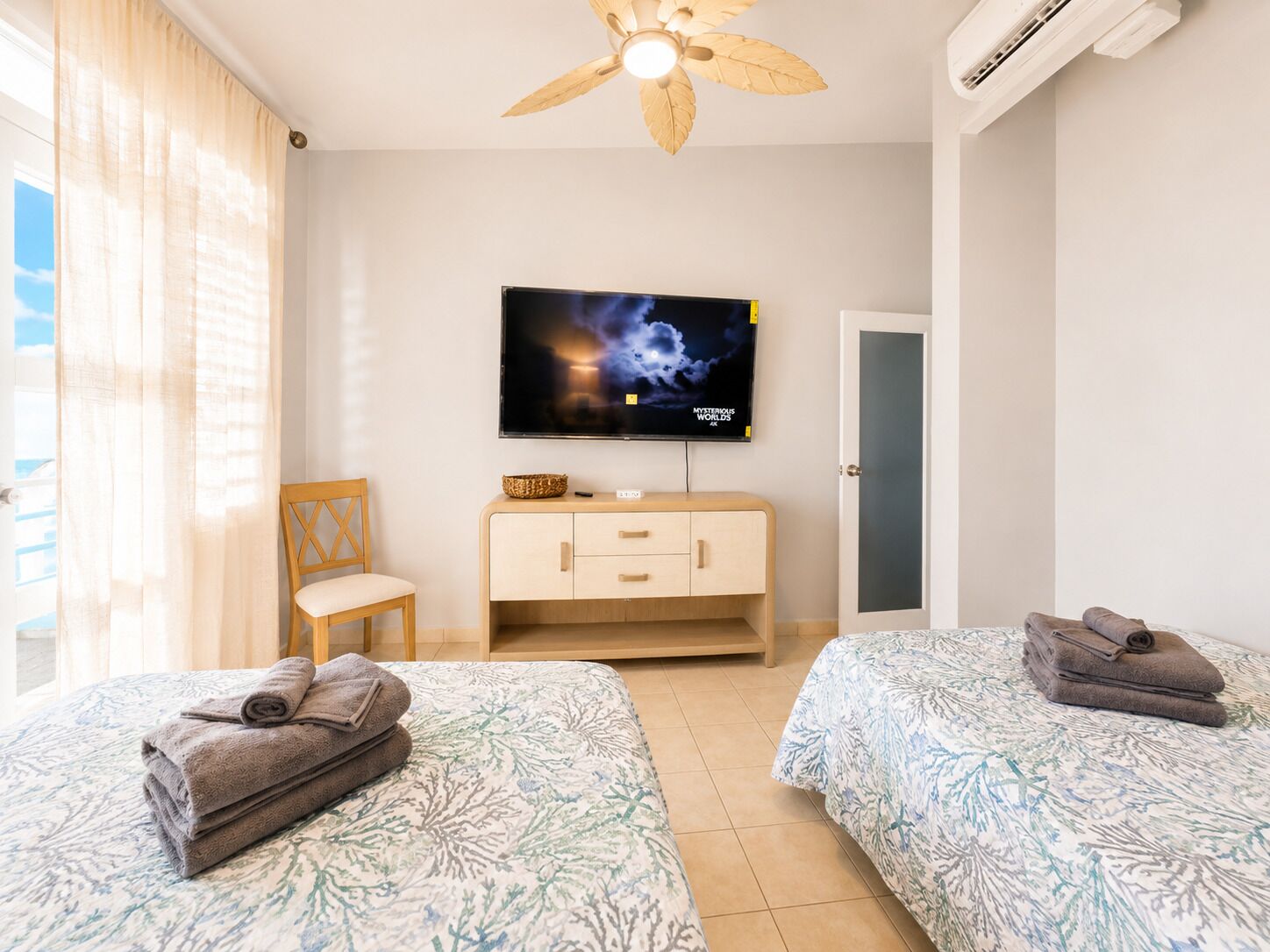 5 bedrooms, iron/ironing board, travel crib, free WiFi