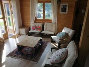 TV, computer monitors - Cozy vacation home "Heimathafen" in Wiek on Rügen by the water (Wiek)
