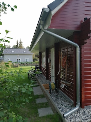 Property grounds - Cozy vacation home "Heimathafen" in Wiek on Rügen by the water (Wiek)