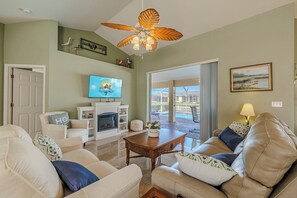 Smart TV, chimenea y tenis de mesa 