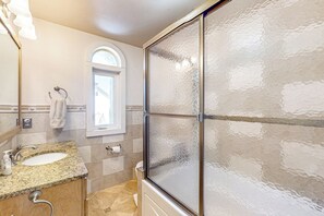 Towels - Group Getaway on Working Farm! Near Saratoga (Ballston Lake)