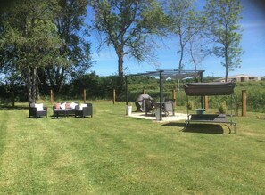 المنطقة المحيطة بالمنشأة