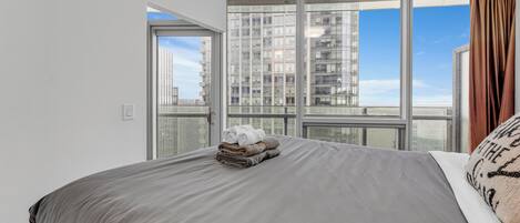 Bügeleisen/Bügelbrett, WLAN, Bettwäsche