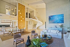TV - Villa Ametista a Golfer's Dream 5-BD villa in front to Punta Espada Golf Course (Punta Cana)