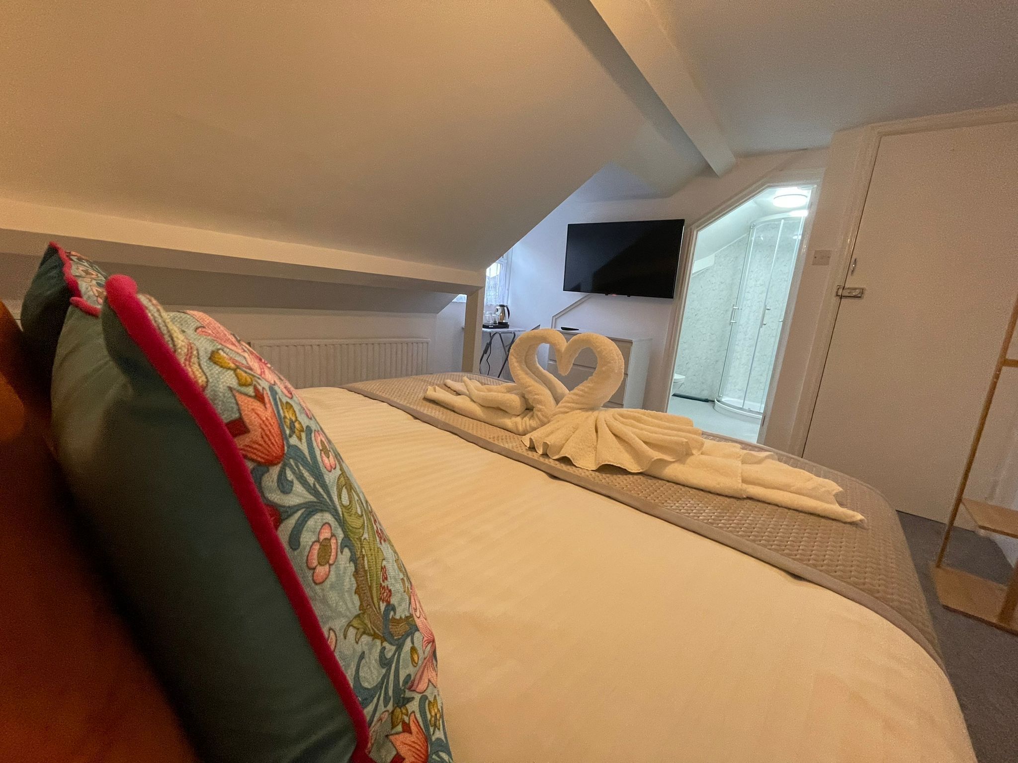 Standard Double Room | Free WiFi