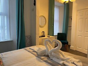 Double Room | Free WiFi